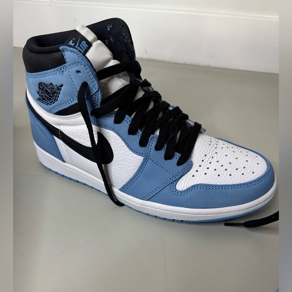 Air Jordan 1 Retro High OG “University Blue” – Size 10, Worn Once - Picture 5 of 16